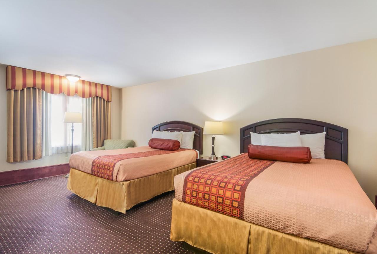 Rodeway Inn Weedsport Kültér fotó