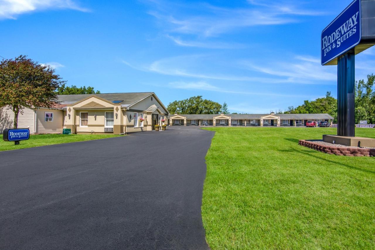 Rodeway Inn Weedsport Kültér fotó