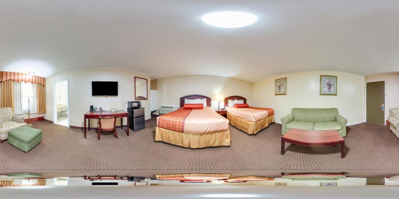 Rodeway Inn Weedsport Kültér fotó