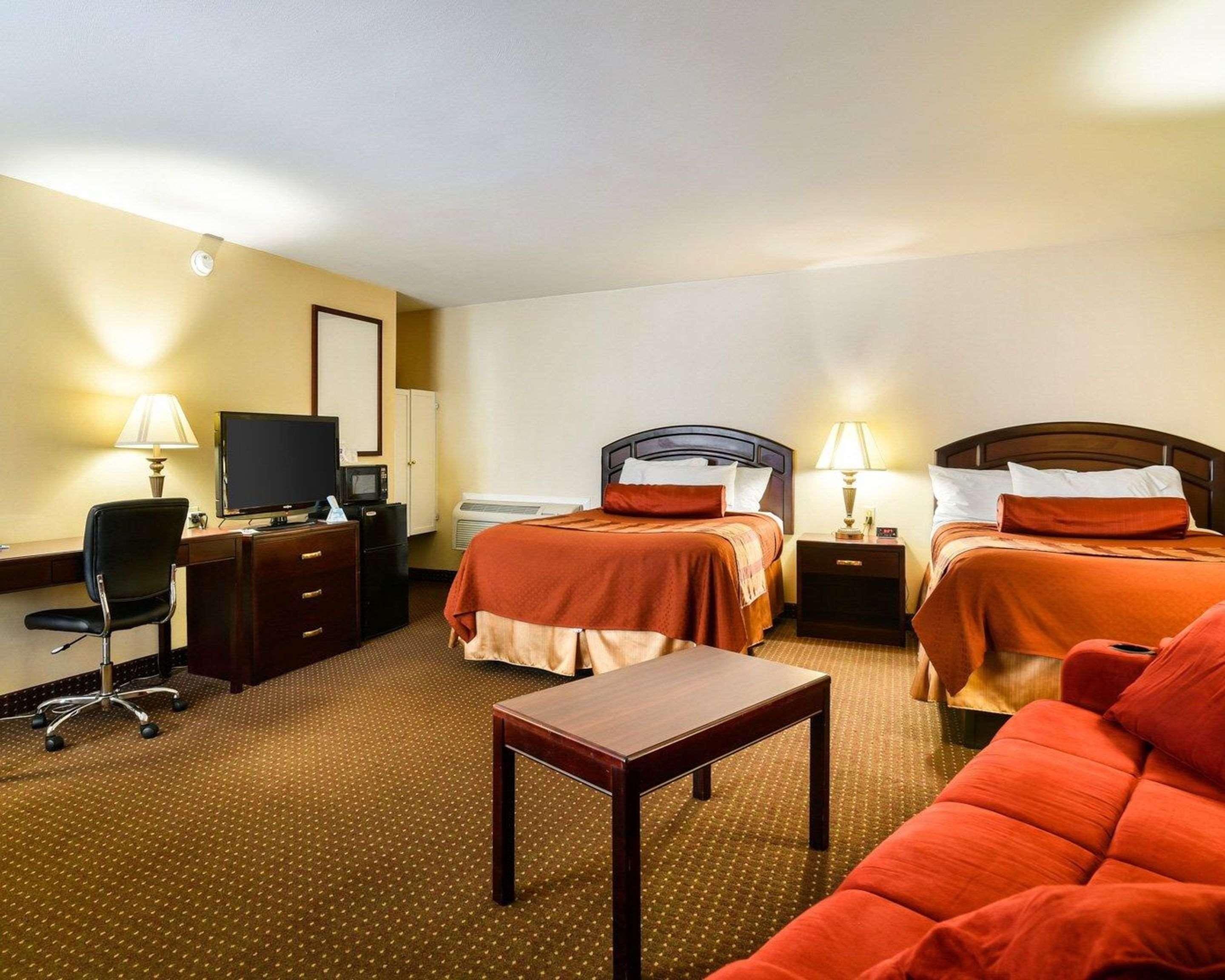 Rodeway Inn Weedsport Kültér fotó